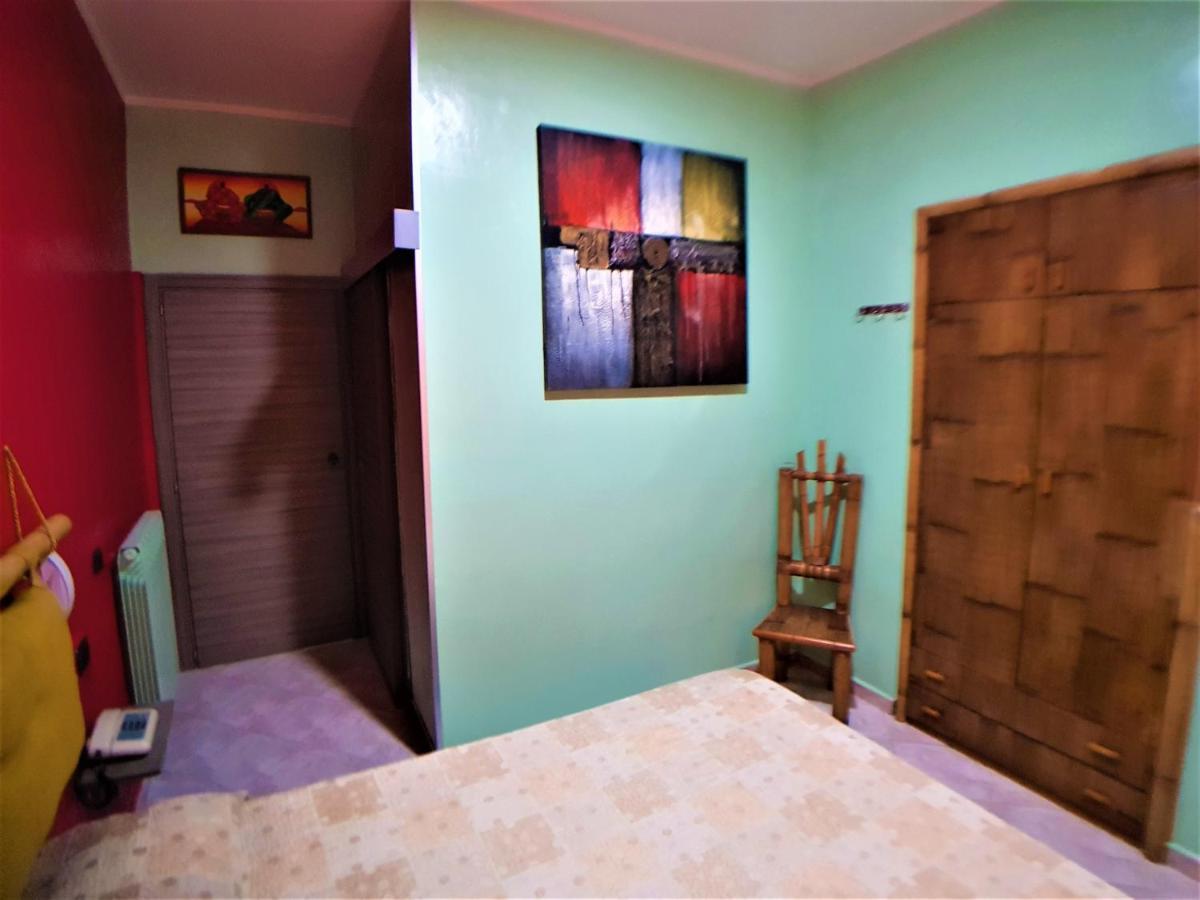 Hotel Ginevra Napoli Bagian luar foto