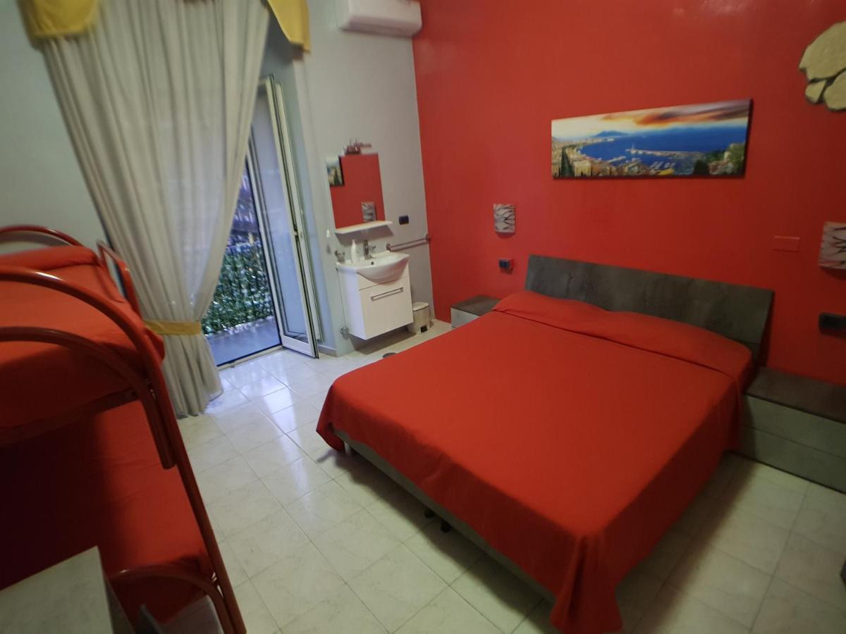 Hotel Ginevra Napoli Bagian luar foto