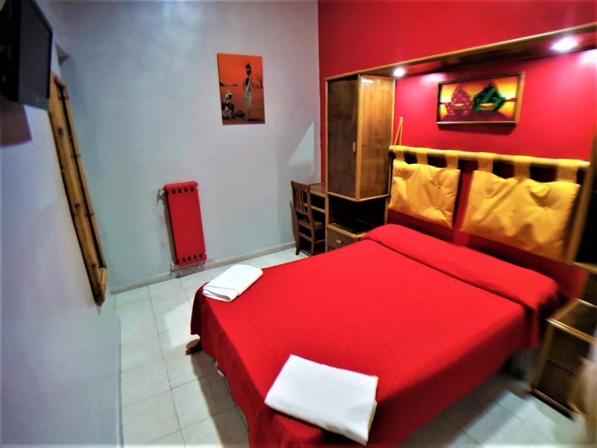 Hotel Ginevra Napoli Bagian luar foto