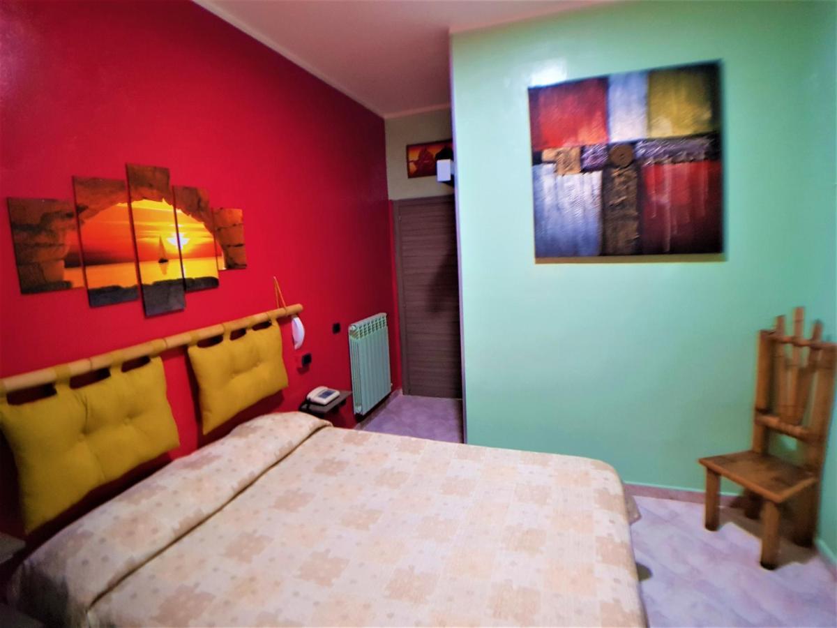 Hotel Ginevra Napoli Bagian luar foto