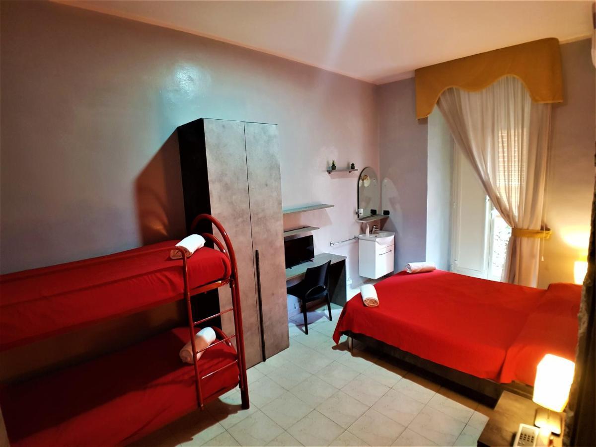 Hotel Ginevra Napoli Bagian luar foto