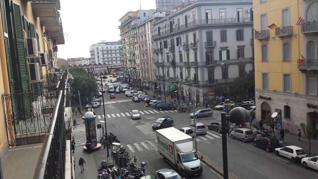 Hotel Ginevra Napoli Bagian luar foto