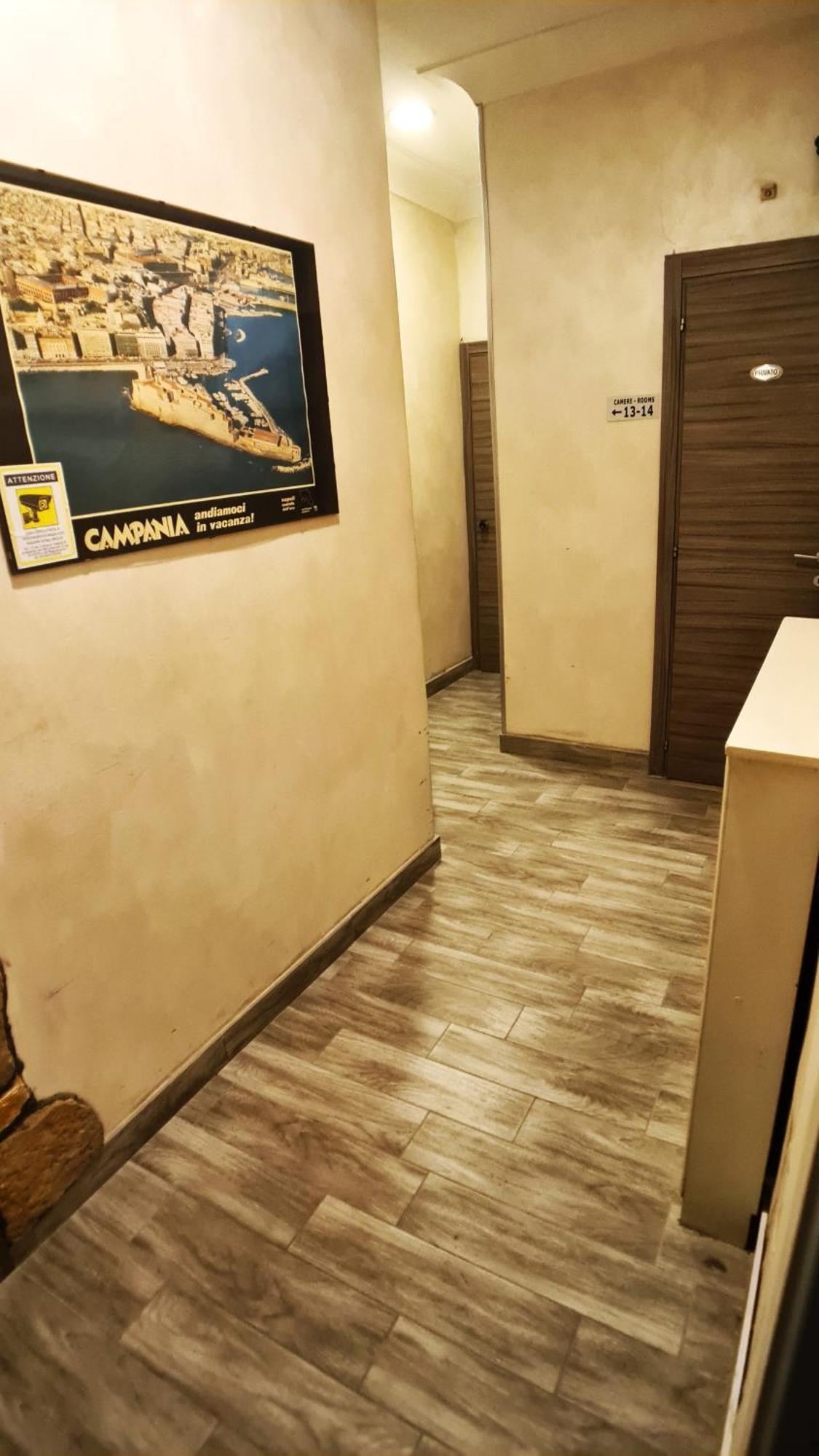 Hotel Ginevra Napoli Bagian luar foto