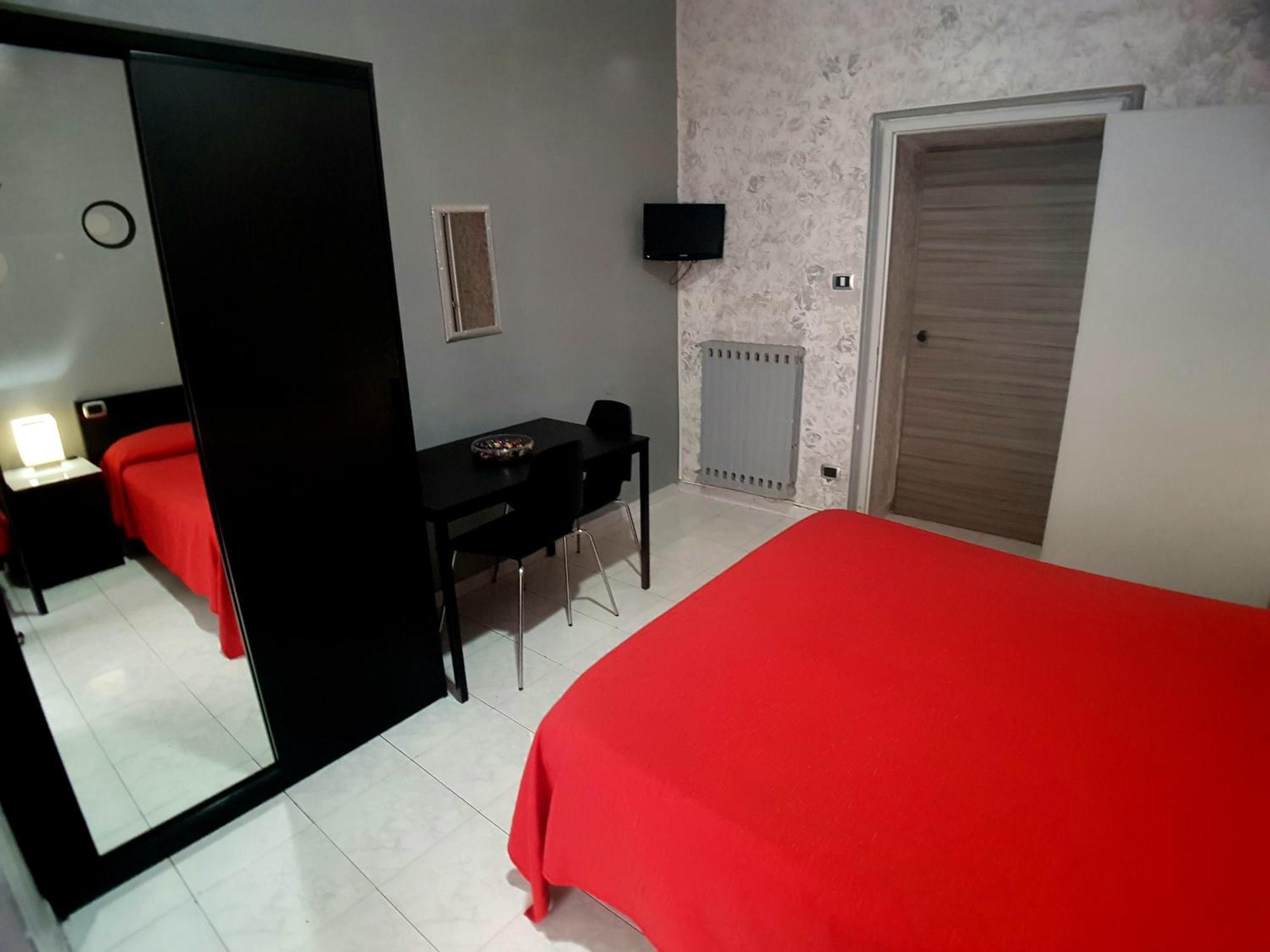 Hotel Ginevra Napoli Bagian luar foto
