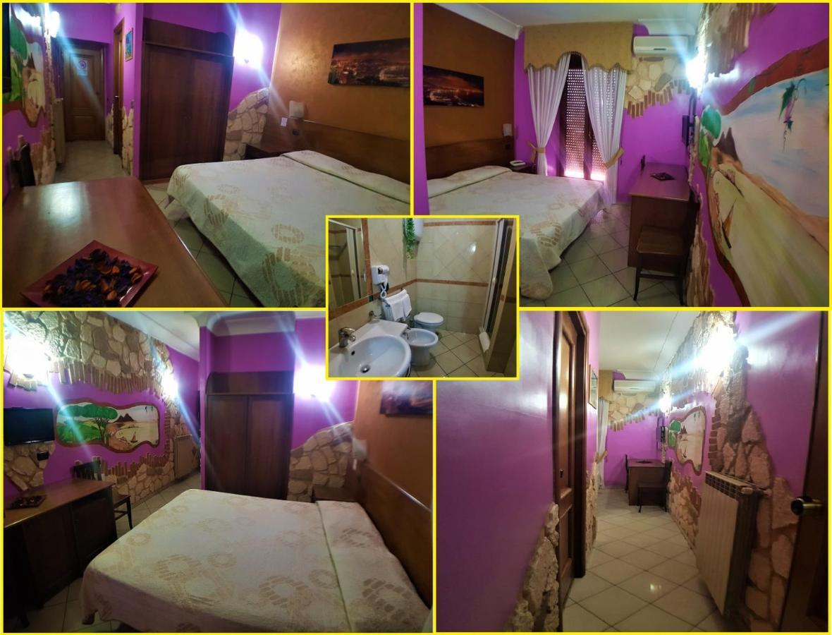 Hotel Ginevra Napoli Bagian luar foto