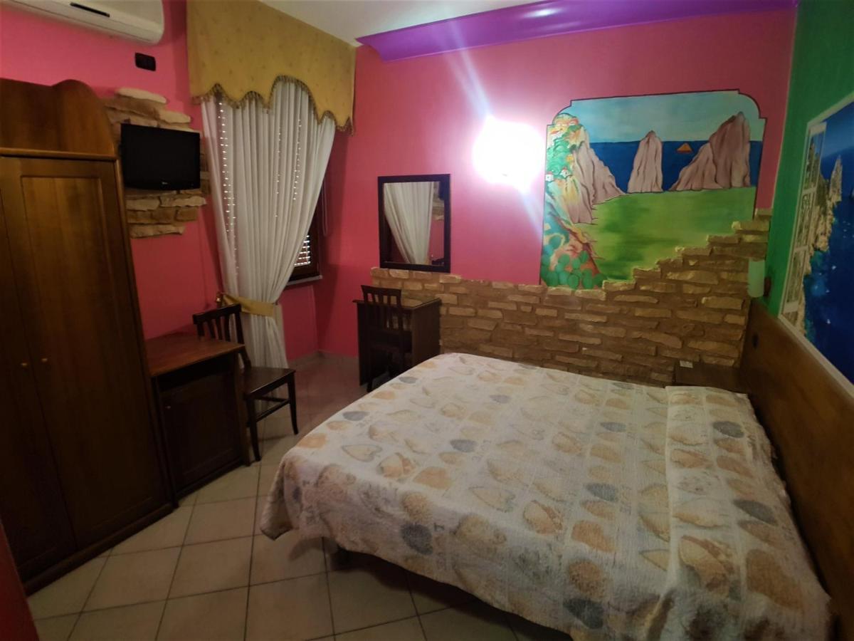 Hotel Ginevra Napoli Bagian luar foto